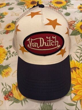 Von Dutch White and Navy Trucker Hat with Gold Stars Sand 202
